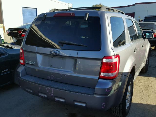 1FMCU03148KA24643 - 2008 FORD ESCAPE XLT GRAY photo 4