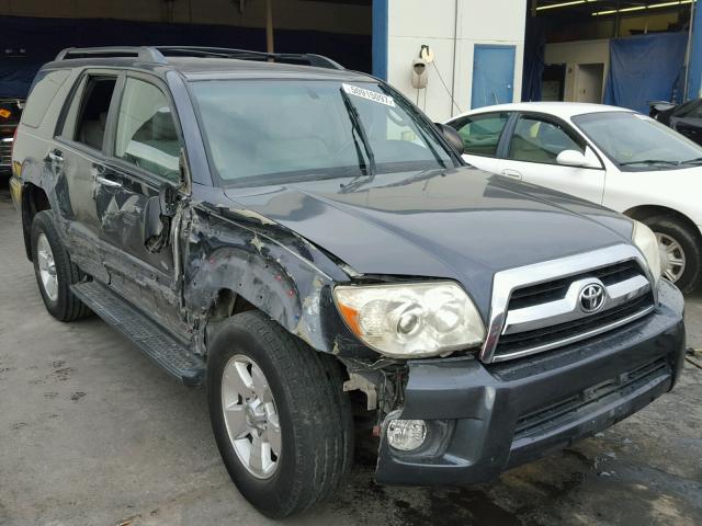 JTEZU14R678073150 - 2007 TOYOTA 4RUNNER SR BLUE photo 1