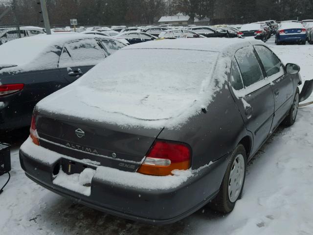 1N4DL01D6WC176414 - 1998 NISSAN ALTIMA XE GRAY photo 4