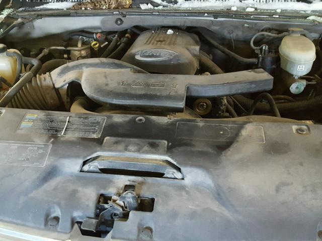 3GNFK16Z83G149439 - 2003 CHEVROLET SUBURBAN K GRAY photo 7