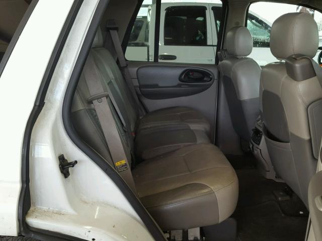 1GNDS13S642155331 - 2004 CHEVROLET TRAILBLAZE WHITE photo 6