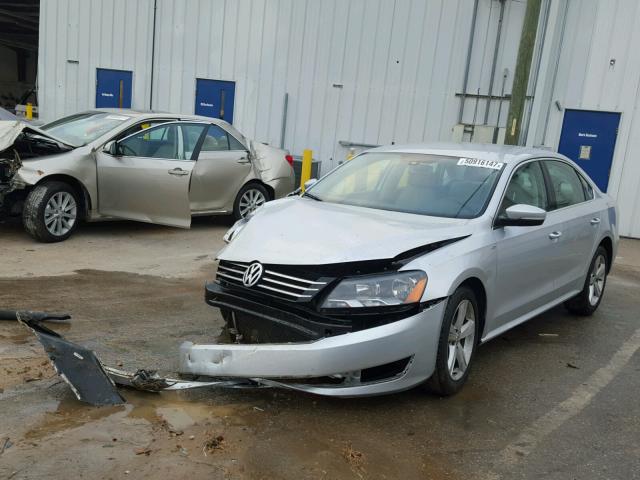 1VWAT7A37EC038289 - 2014 VOLKSWAGEN PASSAT S SILVER photo 2