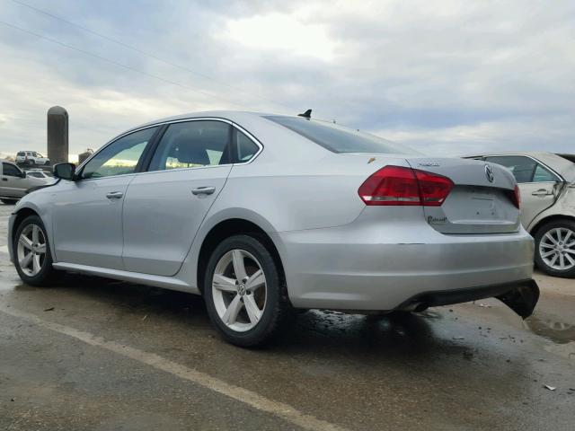 1VWAT7A37EC038289 - 2014 VOLKSWAGEN PASSAT S Plata foto 3