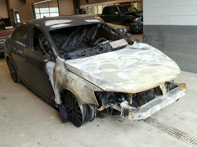 3VWD17AJ2GM234045 - 2016 VOLKSWAGEN JETTA SPOR GRAY photo 1