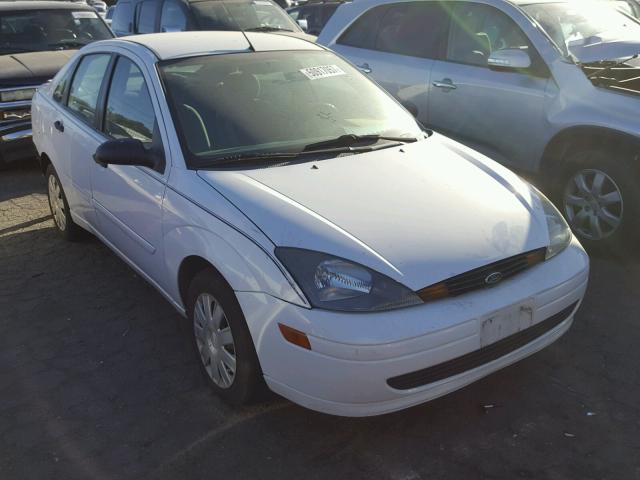 1FAFP343X4W139699 - 2004 FORD FOCUS SE C WHITE photo 1