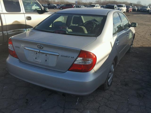 4T1BE32K04U355285 - 2004 TOYOTA CAMRY LE SILVER photo 4