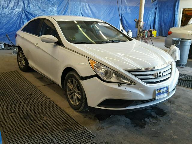 5NPEB4AC2EH925910 - 2014 HYUNDAI SONATA GLS WHITE photo 1