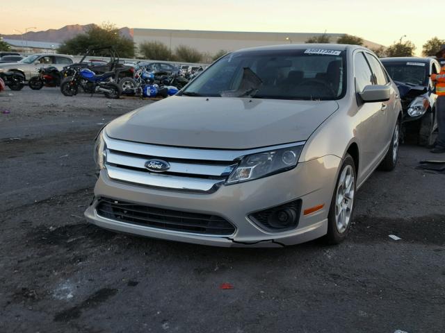 3FAHP0HG0AR124177 - 2010 FORD FUSION SE TAN photo 2