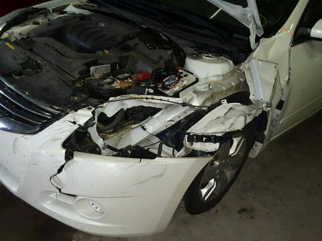 1N4AL2AP5AN511491 - 2010 NISSAN ALTIMA BAS WHITE photo 9