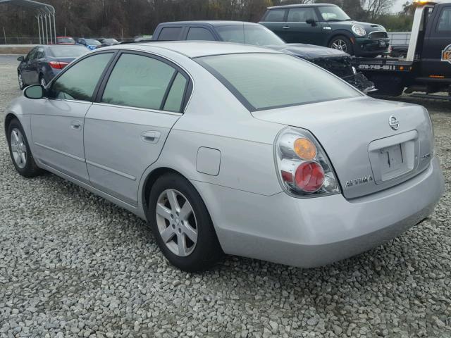 1N4AL11E22C165700 - 2002 NISSAN ALTIMA BAS SILVER photo 3