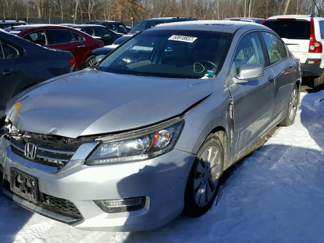 1HGCR2F71DA006636 - 2013 HONDA ACCORD EX GRAY photo 2