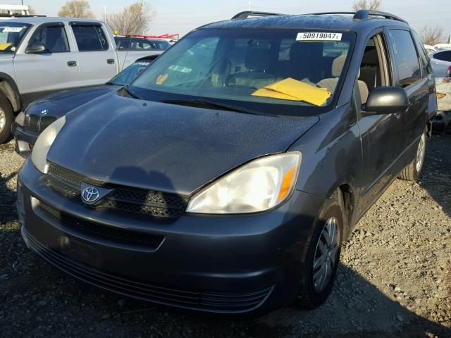 5TDZA23CX5S244829 - 2005 TOYOTA SIENNA CE GRAY photo 2