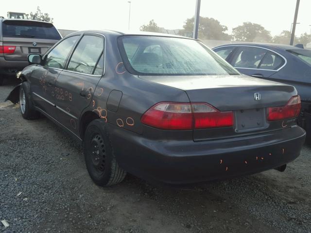 1HGCG5648WA004253 - 1998 HONDA ACCORD LX BLACK photo 3