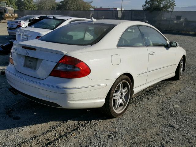 WDBTJ72H99F265126 - 2009 MERCEDES-BENZ CLK 550 WHITE photo 4