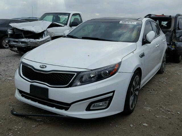 5XXGR4A61EG323445 - 2014 KIA OPTIMA SX WHITE photo 2