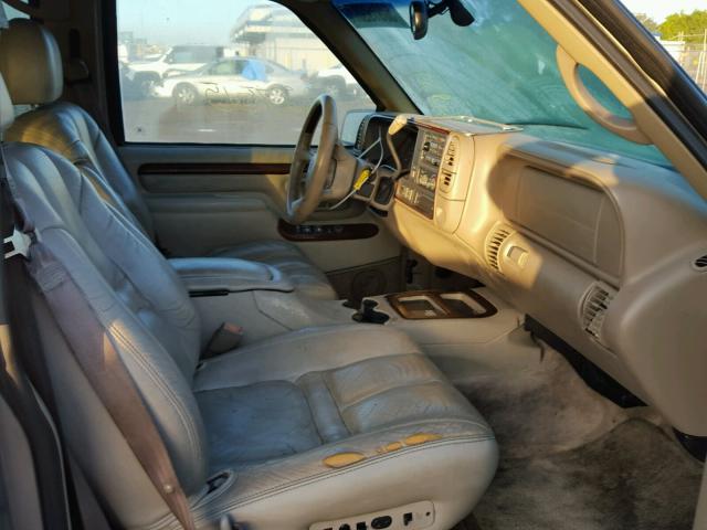 1GYEK13R8YR141738 - 2000 CADILLAC ESCALADE GOLD photo 5