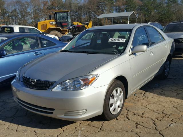 4T1BE32K84U295613 - 2004 TOYOTA CAMRY LE SILVER photo 2