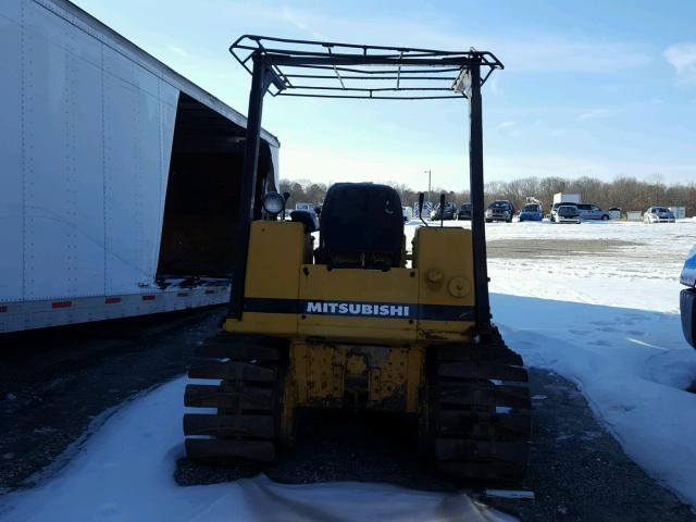 BD2G2B10172687037 - 1997 MITSUBISHI D2650 TRAC YELLOW photo 6