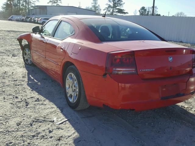 2B3KA43R38H167369 - 2008 DODGE CHARGER RED photo 3