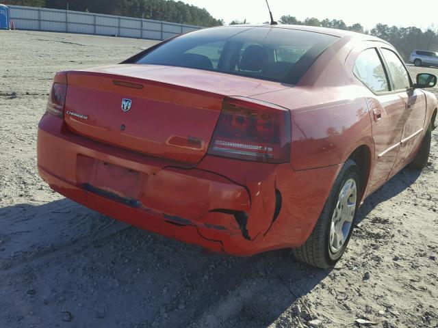 2B3KA43R38H167369 - 2008 DODGE CHARGER RED photo 4