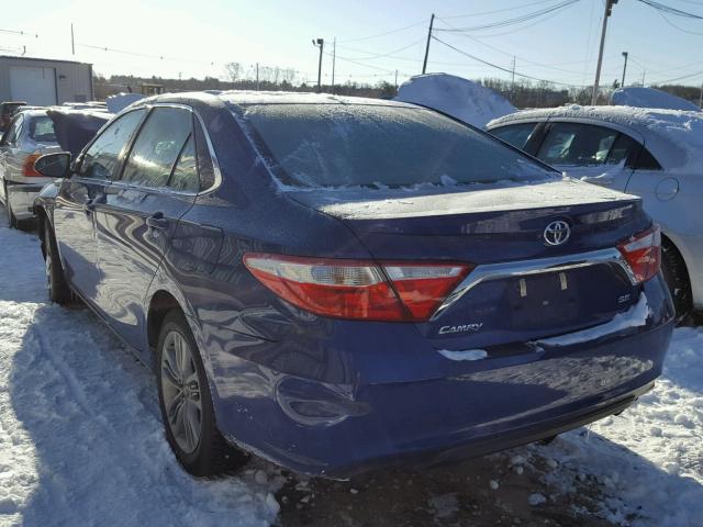 4T1BF1FK5GU612781 - 2016 TOYOTA CAMRY LE BLUE photo 3