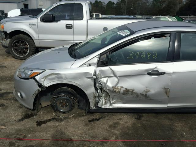 1FADP3E21EL387257 - 2014 FORD FOCUS S SILVER photo 9