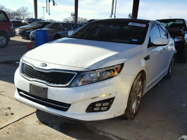 5XXGR4A60FG511889 - 2015 KIA OPTIMA SX WHITE photo 2