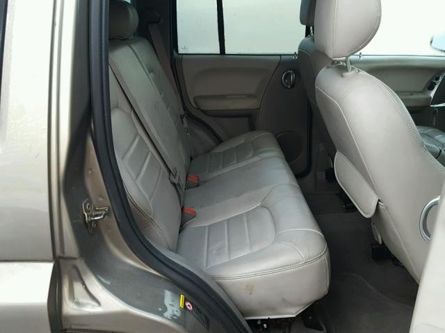 1J8GL58KX3W628957 - 2003 JEEP LIBERTY LI GOLD photo 6