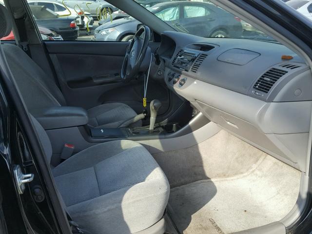 4T1BE32K93U145198 - 2003 TOYOTA CAMRY LE შავი ფოტო 5