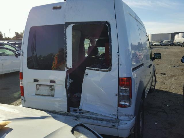 NM0LS7DN4AT007939 - 2010 FORD TRANSIT CO WHITE photo 4