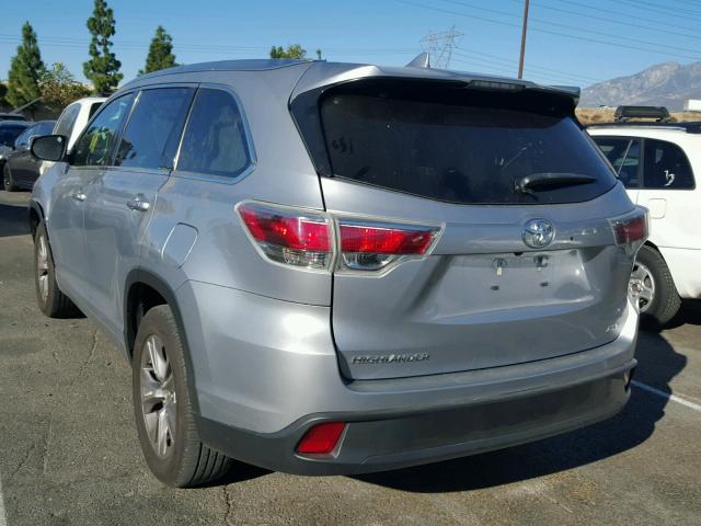 5TDKKRFHXES008065 - 2014 TOYOTA HIGHLANDER SILVER photo 3