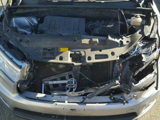 5TDKKRFHXES008065 - 2014 TOYOTA HIGHLANDER SILVER photo 7