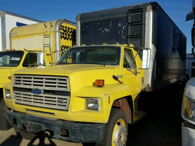 1FDNF70K8JVA15215 - 1988 FORD F700 YELLOW photo 2