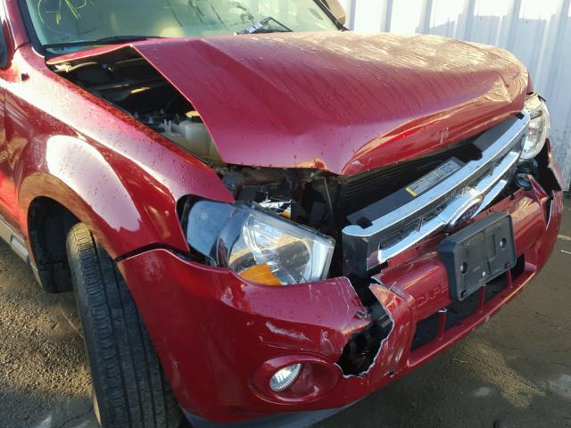 1FMCU0D72BKA59871 - 2011 FORD ESCAPE XLT RED photo 9