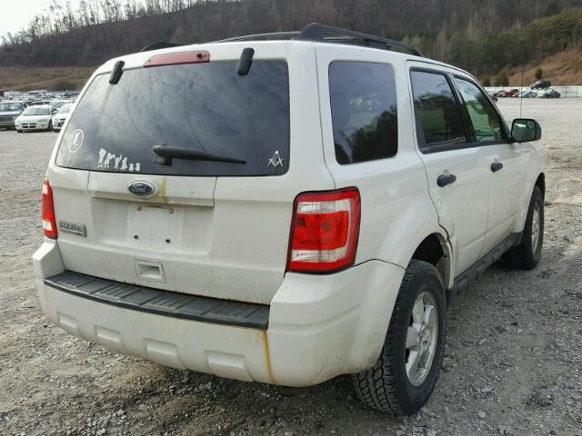 1FMCU9D70AKC61045 - 2010 FORD ESCAPE XLT WHITE photo 4