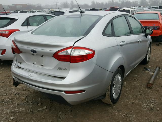 3FADP4AJ6FM123146 - 2015 FORD FIESTA S SILVER photo 4