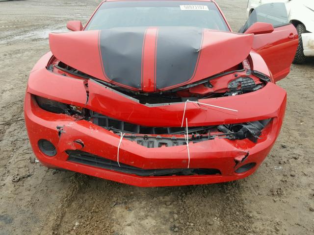 2G1FA1E37D9229585 - 2013 CHEVROLET CAMARO LS RED photo 7