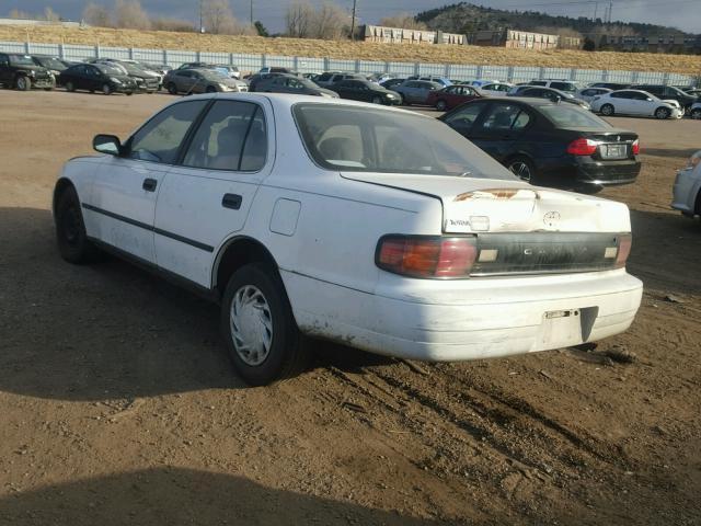 JT2SK11E7N0042233 - 1992 TOYOTA CAMRY DLX WHITE photo 3