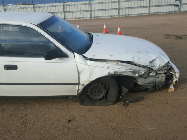 JT2SK11E7N0042233 - 1992 TOYOTA CAMRY DLX WHITE photo 9