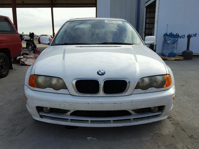 WBABN33422PG59038 - 2002 BMW 325 CI WHITE photo 9