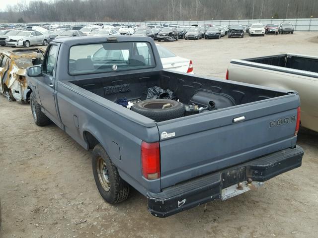 1FTDF15Y2NLA98054 - 1992 FORD F150 رمادي صورة 3