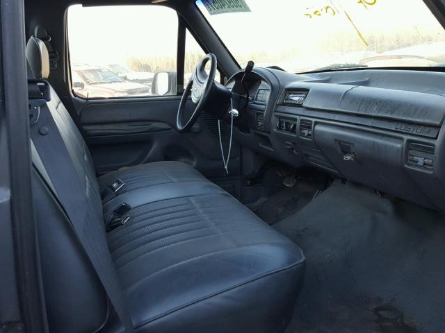 1FTDF15Y2NLA98054 - 1992 FORD F150 GRAY photo 5