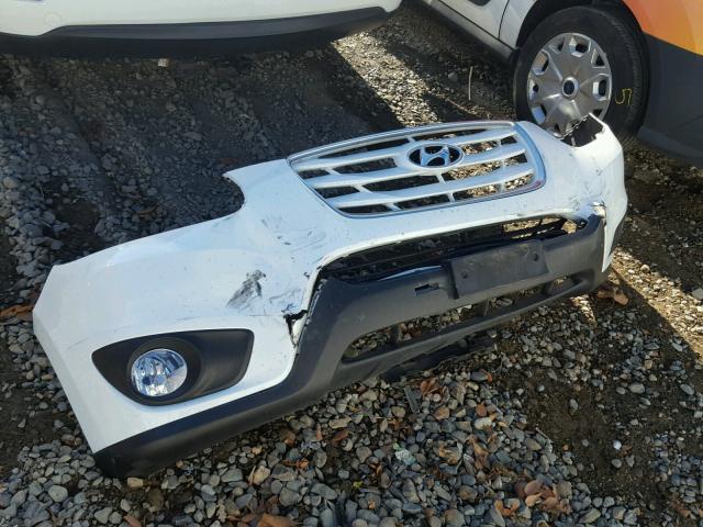 5NMSH4AG6AH394383 - 2010 HYUNDAI SANTA FE S WHITE photo 9