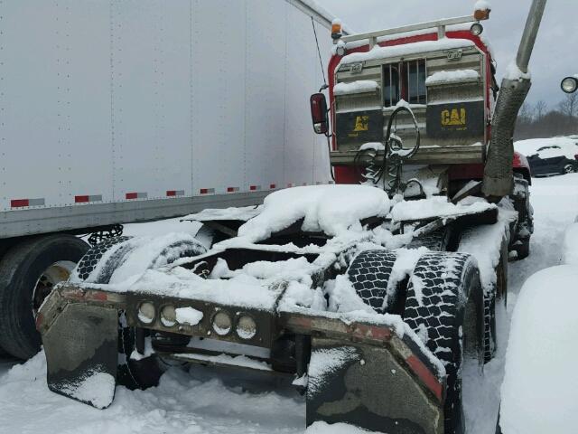 1M1AE07Y6YW004077 - 2000 MACK 600 CX600 RED photo 4