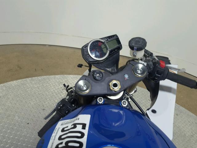 JS1GR7MA7D2102318 - 2013 SUZUKI GSX-R750 BLUE photo 13