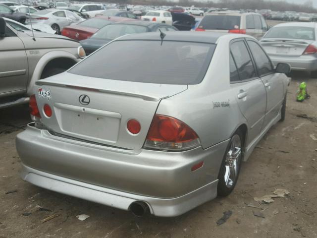 JTHBD182610018494 - 2001 LEXUS IS 300 SILVER photo 4