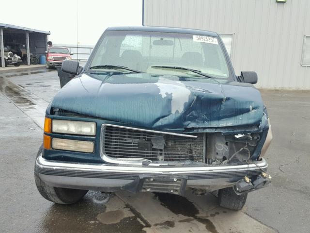 1GTGK29K3SE530168 - 1995 GMC SIERRA K25 TWO TONE photo 9