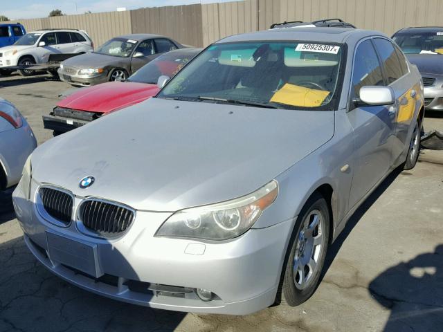 WBANA53504B173709 - 2004 BMW 525 I SILVER photo 2