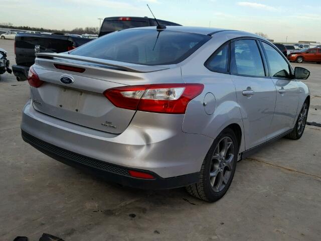 1FADP3F24DL246910 - 2013 FORD FOCUS SE SILVER photo 4