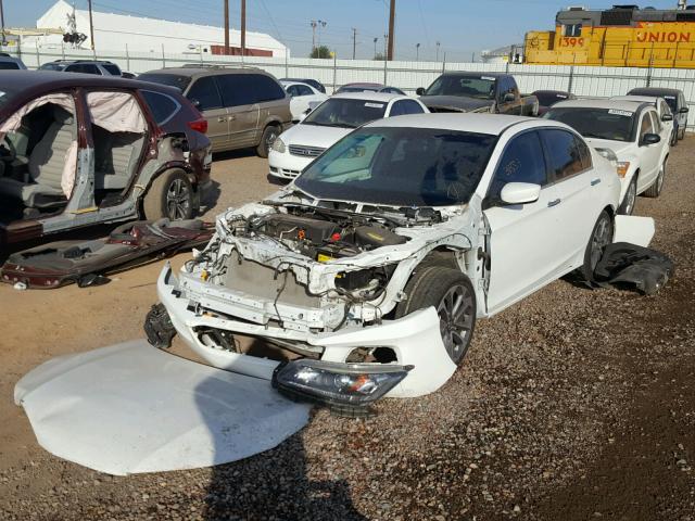 1HGCR2F51FA186847 - 2015 HONDA ACCORD SPO WHITE photo 2